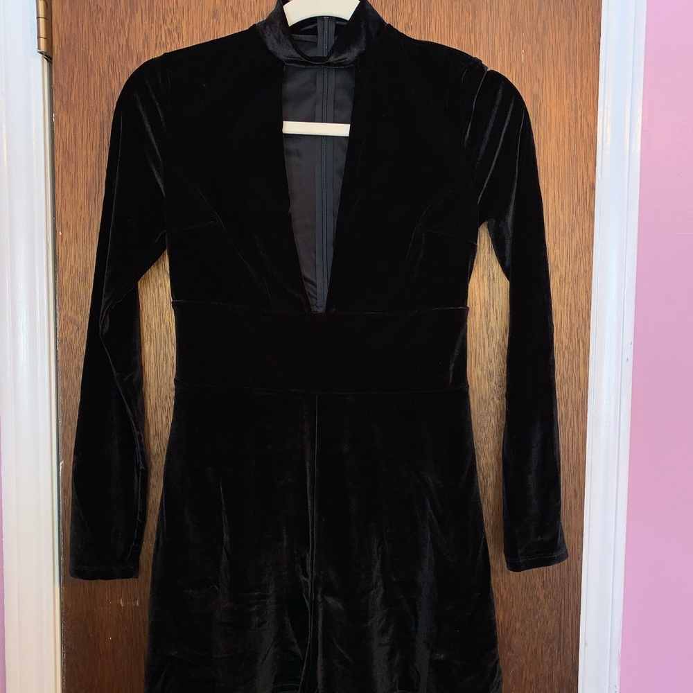 Express Black Velvet Long Sleeve Romper